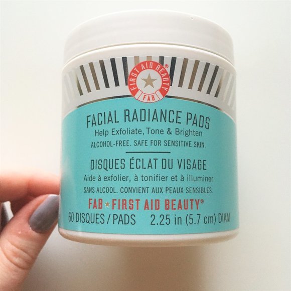 Brand new! First Aid Beauty facial radiance pads (exfoliating, lactic & glycolic - Picture 3 of 3